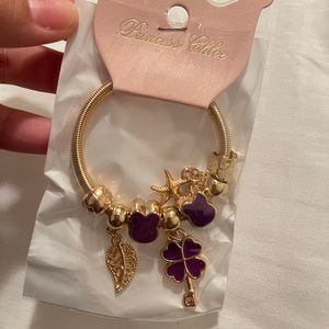 I sell new bracelets for girls